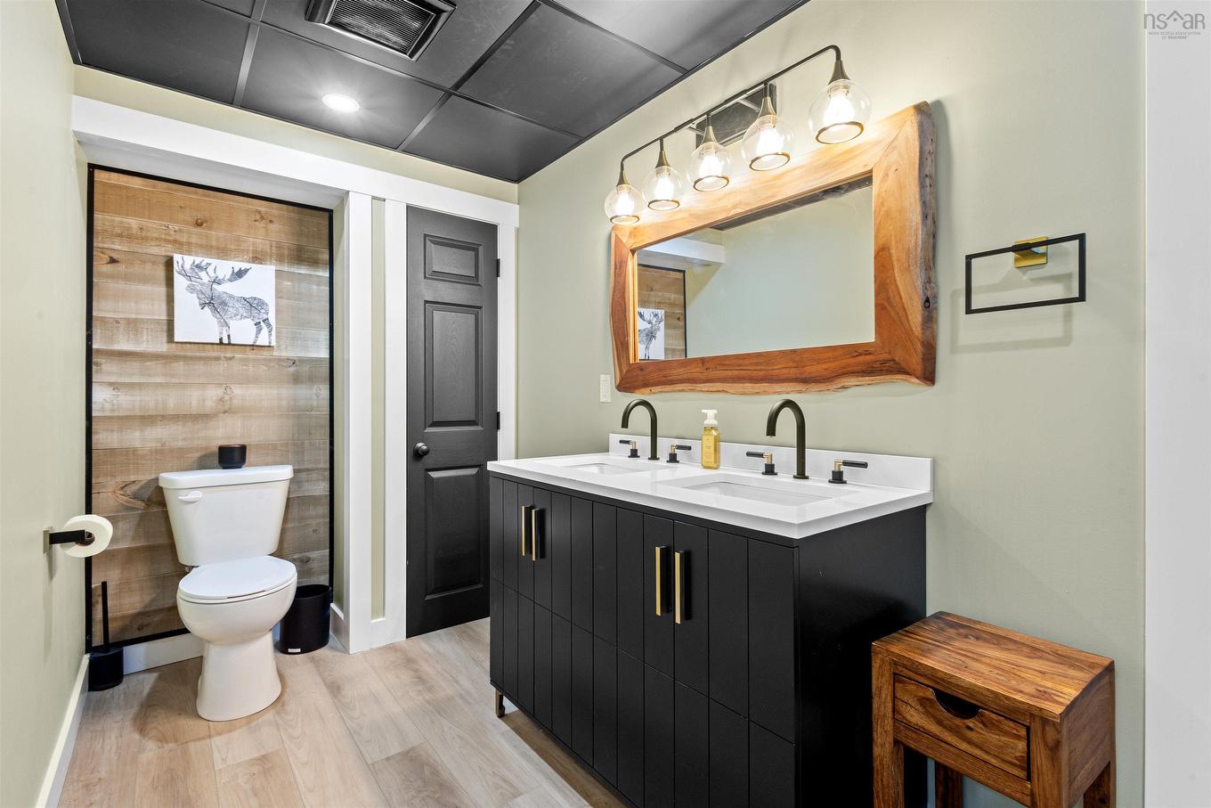 34 Sunset Drive, Bridgewater, NS