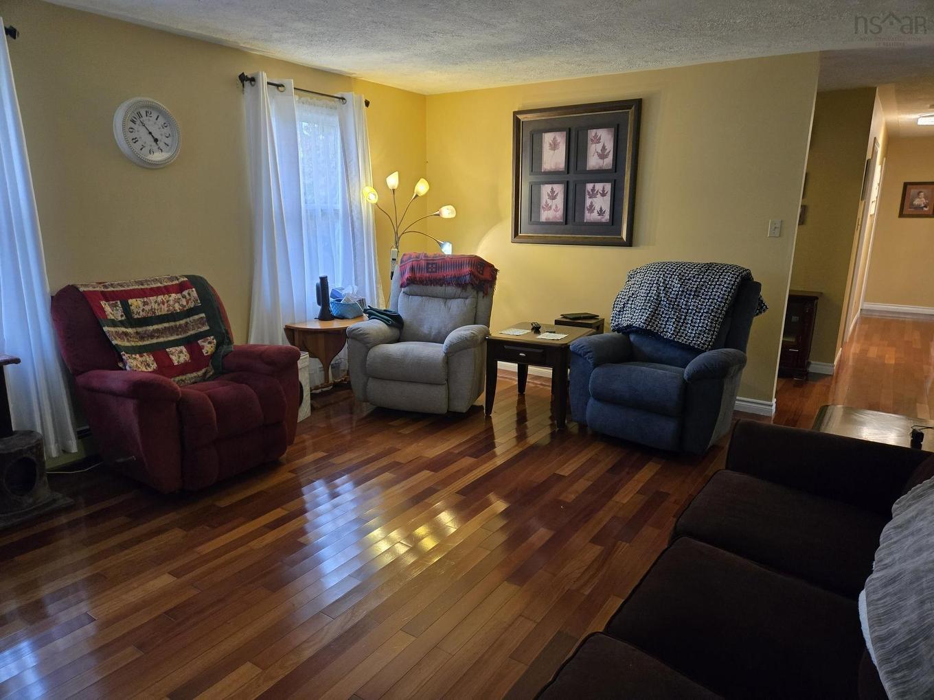 49 Second Court, Valley, NS