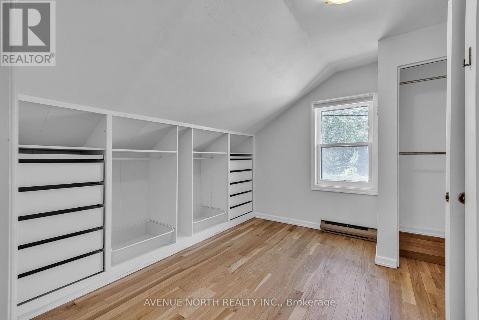 501 Edgeworth Avenue, Ottawa, ON - Indoor