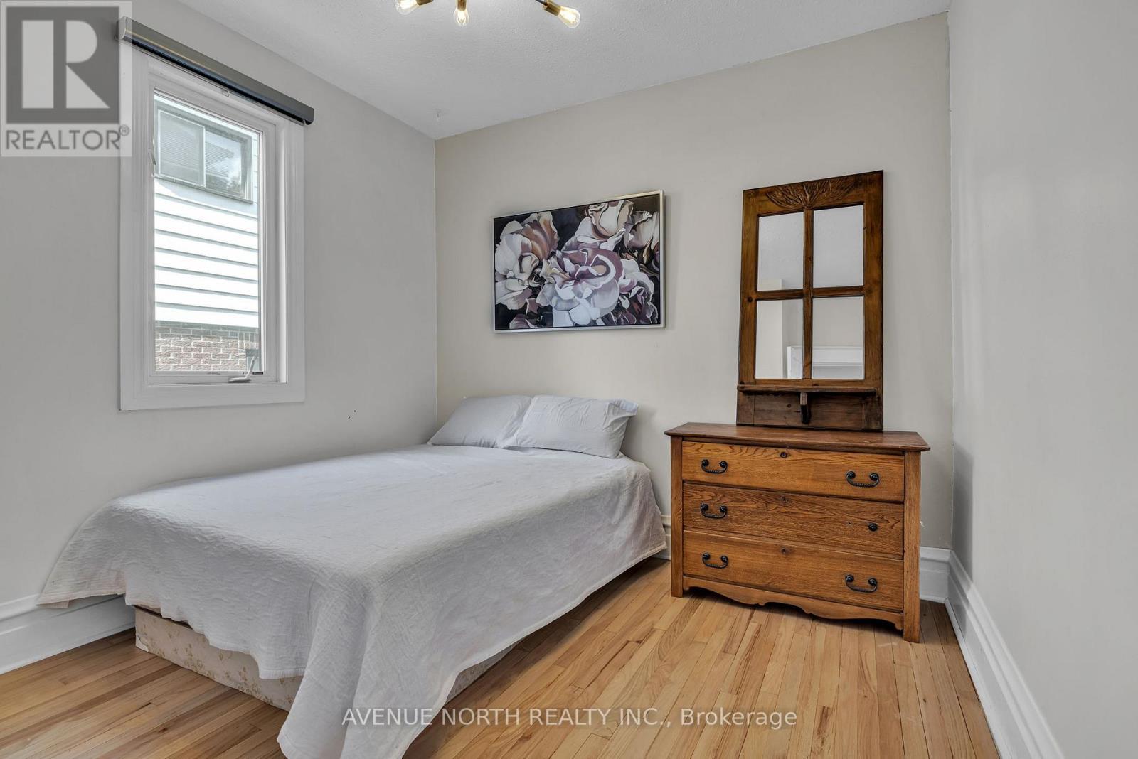 501 Edgeworth Avenue, Ottawa, ON - Indoor Photo Showing Bedroom