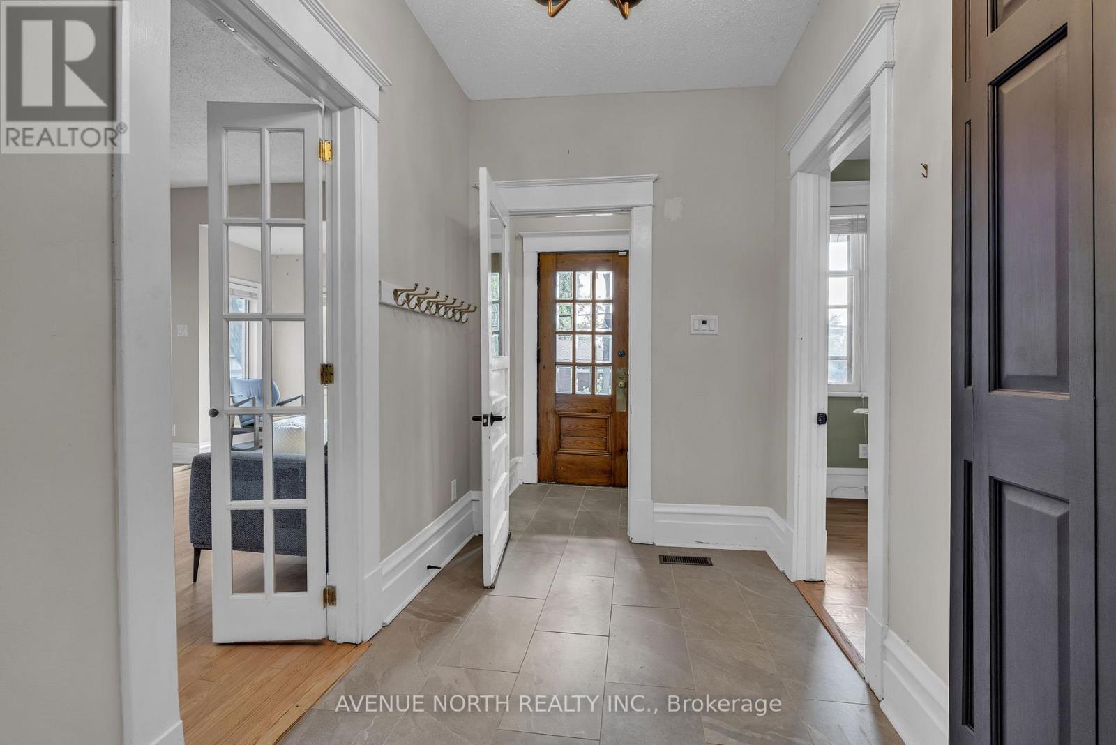 501 Edgeworth Avenue, Ottawa, ON - Indoor Photo Showing Other Room
