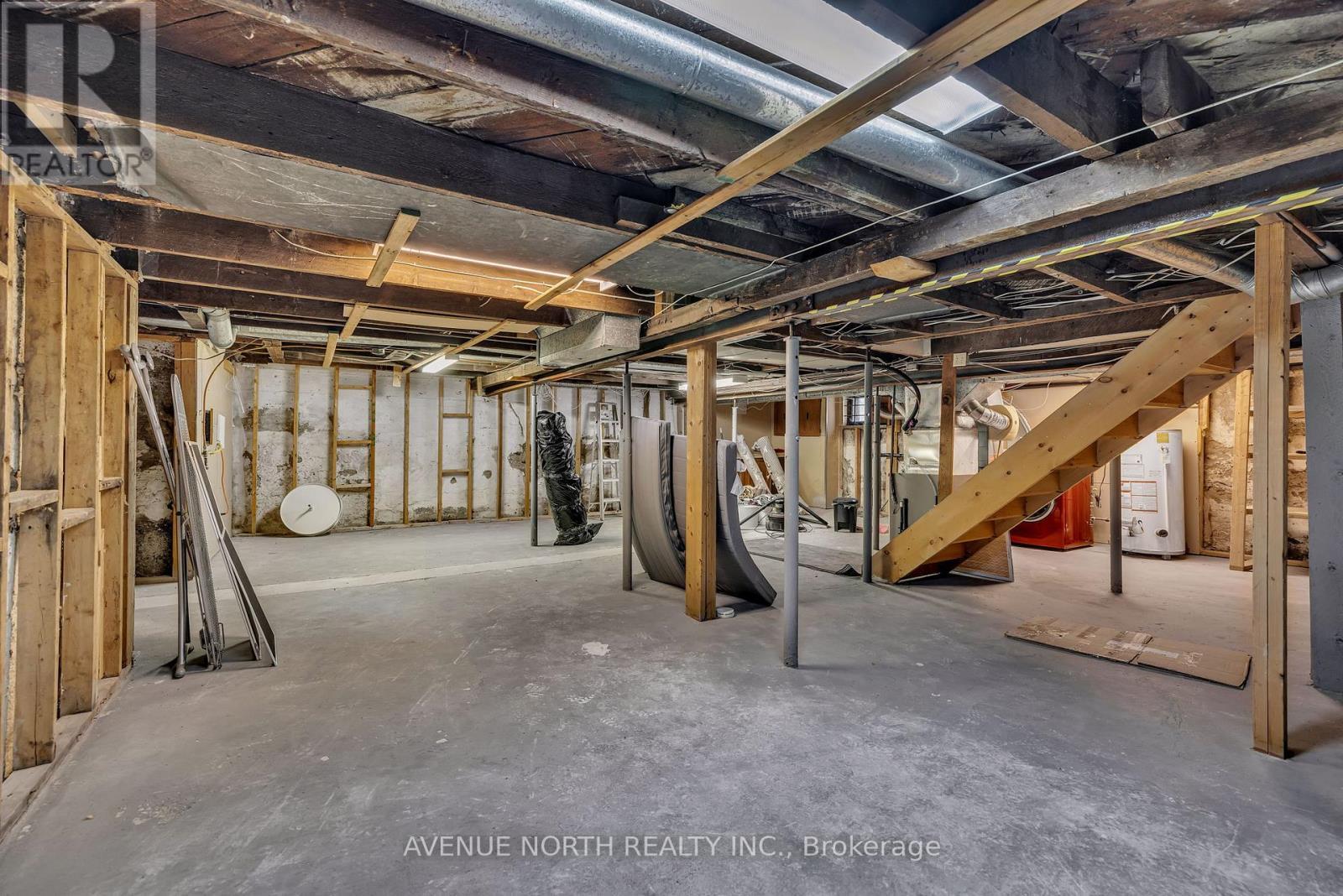 501 Edgeworth Avenue, Ottawa, ON - Indoor Photo Showing Basement