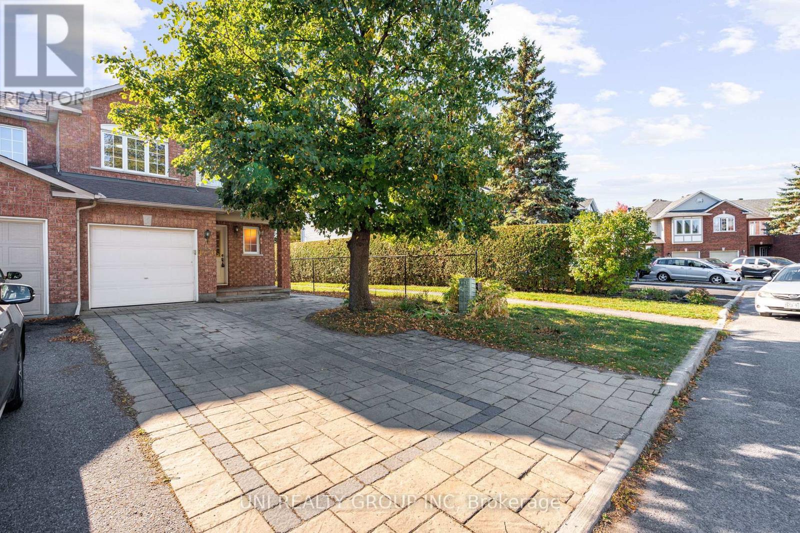 1720 Jobin Crescent, Ottawa, ON - Outdoor