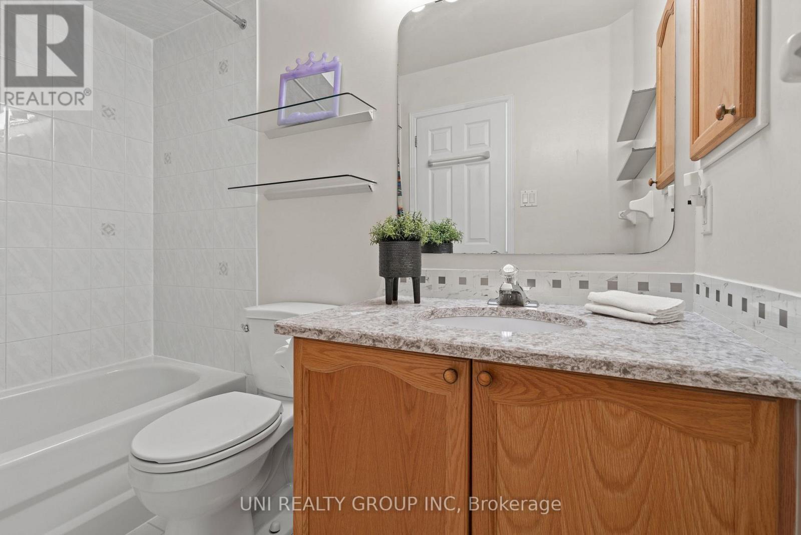 1720 Jobin Crescent, Ottawa, ON - Indoor Photo Showing Bathroom