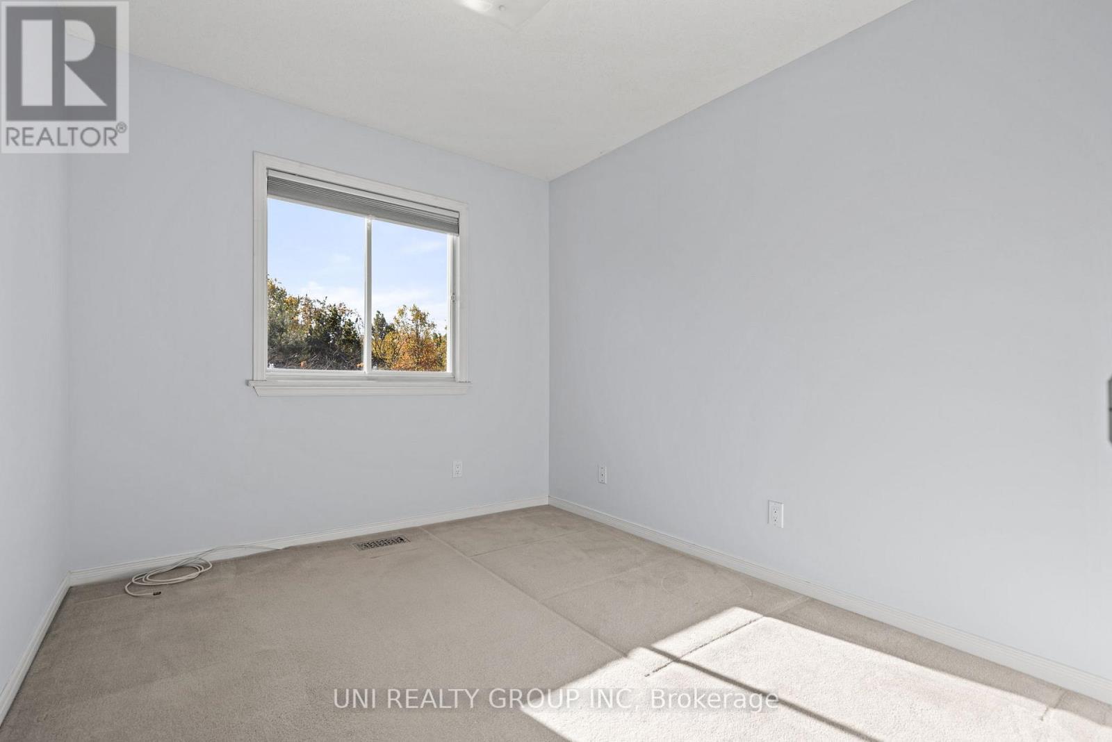 1720 Jobin Crescent, Ottawa, ON - Indoor Photo Showing Other Room