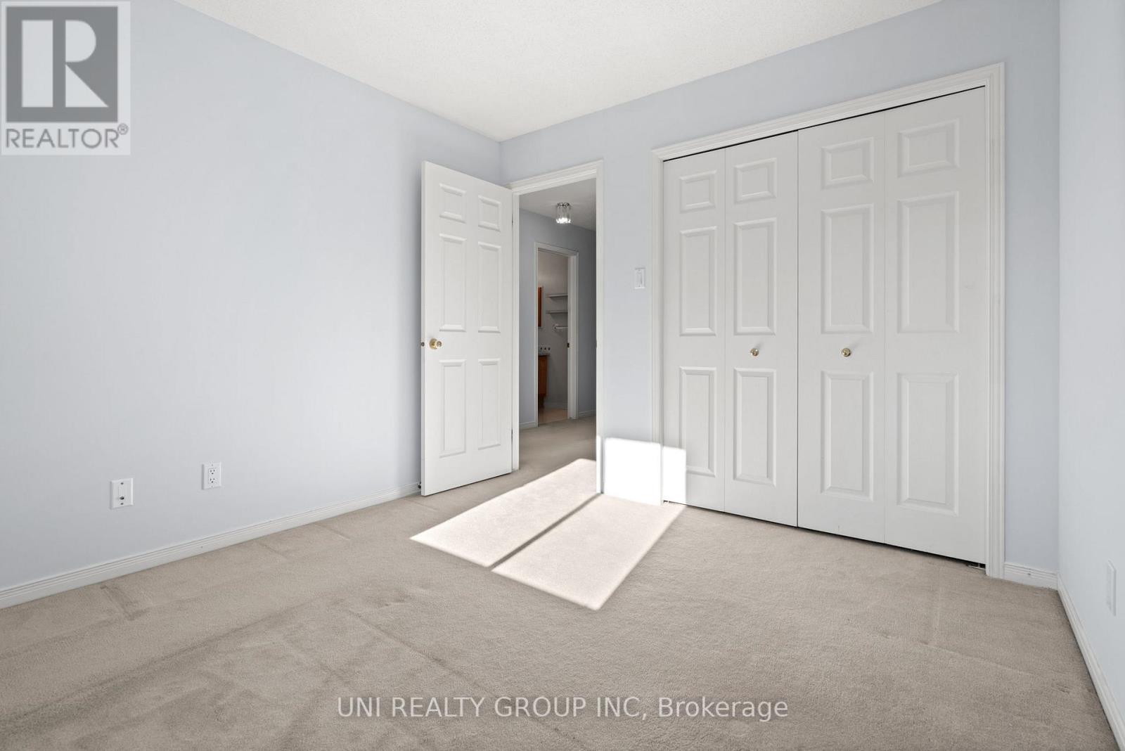 1720 Jobin Crescent, Ottawa, ON - Indoor