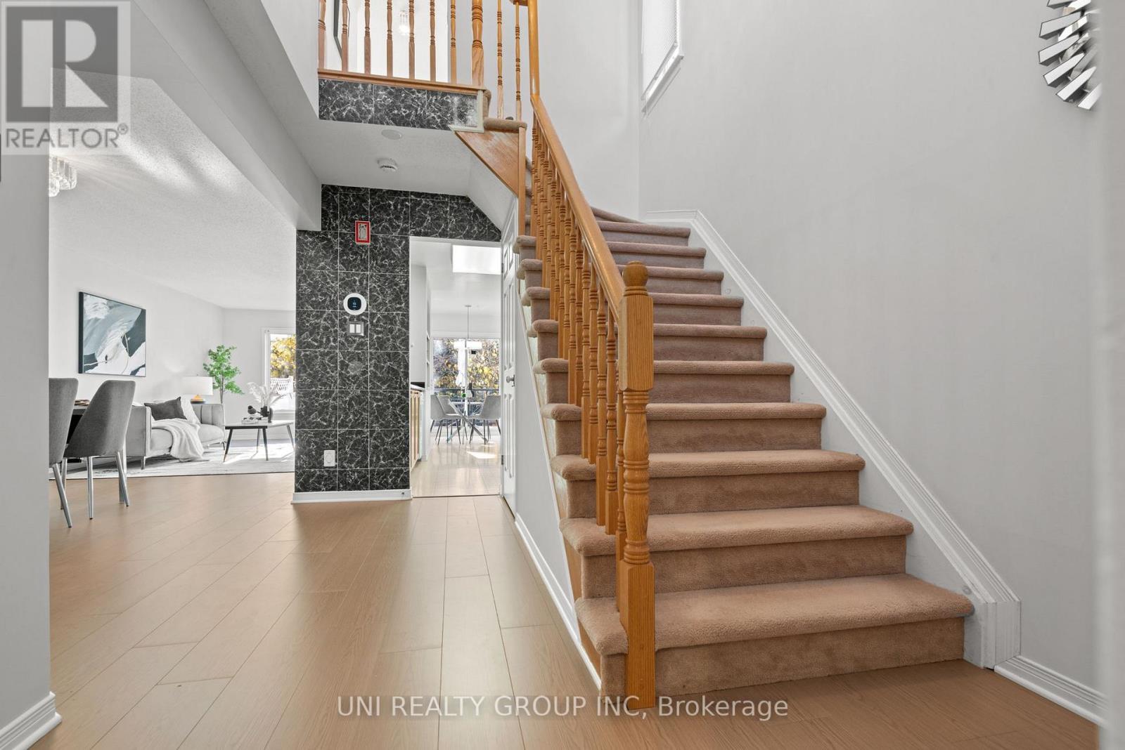 1720 Jobin Crescent, Ottawa, ON - Indoor Photo Showing Other Room
