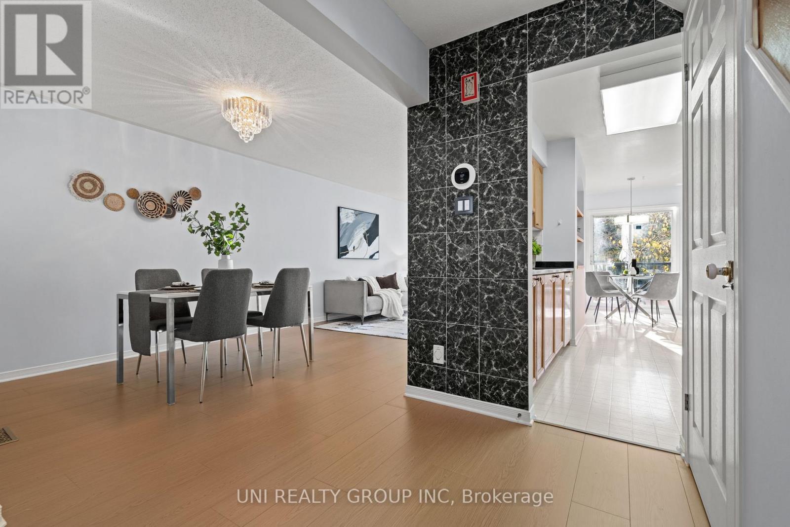 1720 Jobin Crescent, Ottawa, ON - Indoor