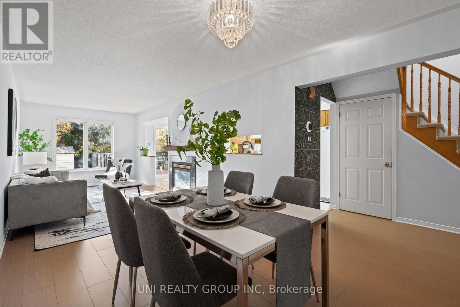 1720 Jobin Crescent, Ottawa, ON - Indoor Photo Showing Dining Room