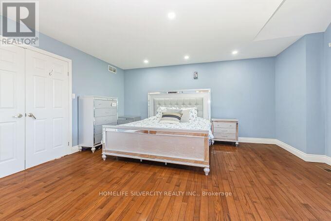 126 Montmorency Drive, Hamilton, ON - Indoor Photo Showing Bedroom