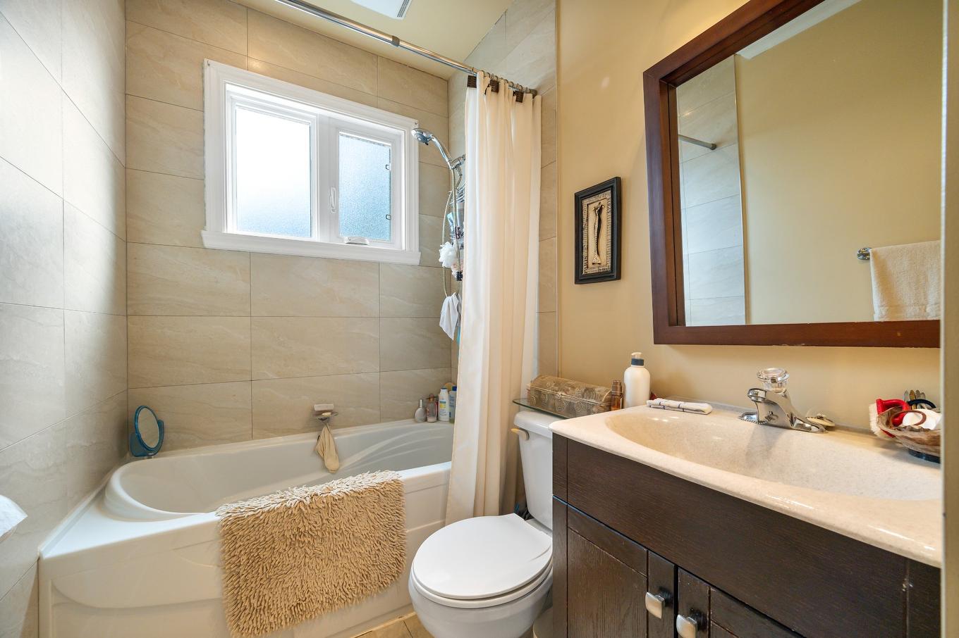 Bathroom - 5636 - 5638 Rue Mignault, Montréal (Mercier/Hochelaga-Maisonneuve), QC - Indoor Photo Showing Bathroom