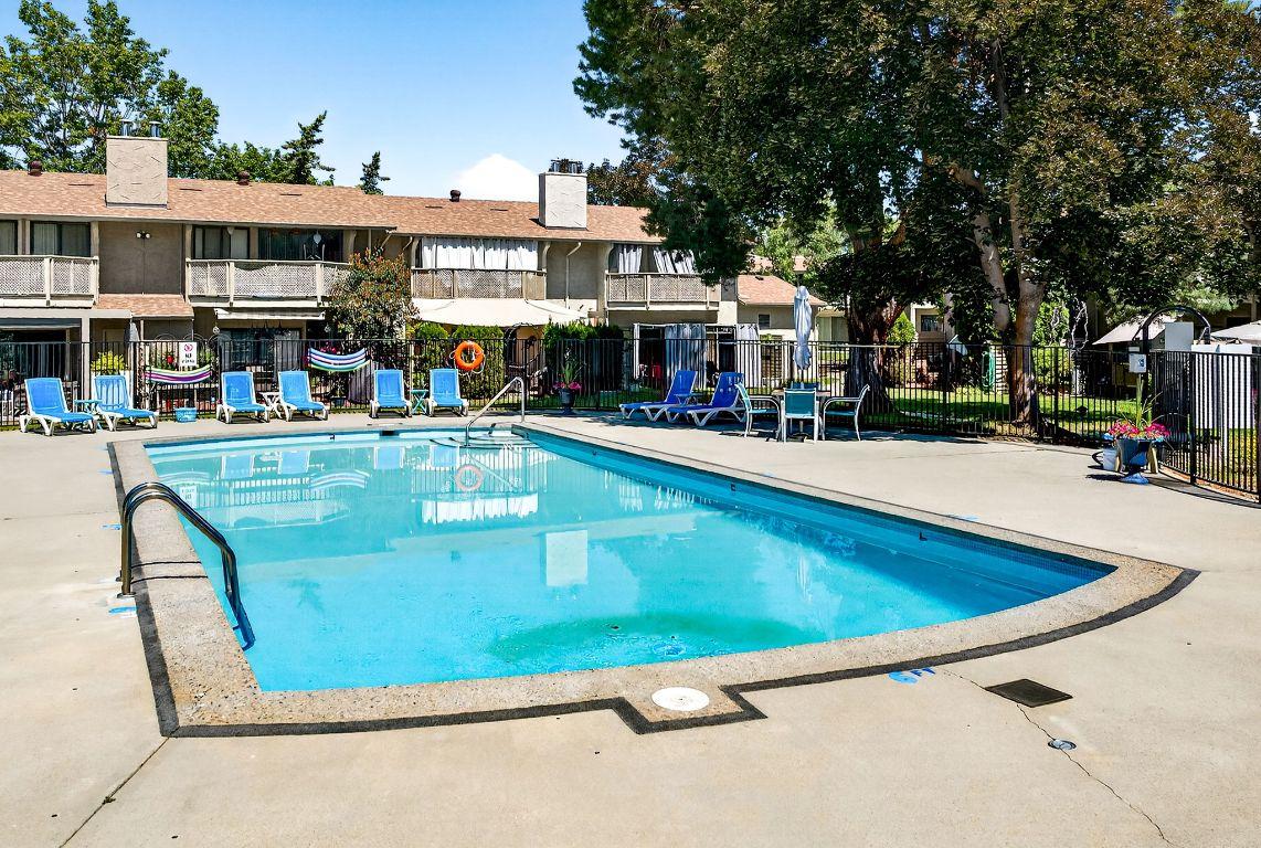 29-310 Yorkton Avenue, Penticton, BC - Outdoor With In Ground Pool With Deck Patio Veranda