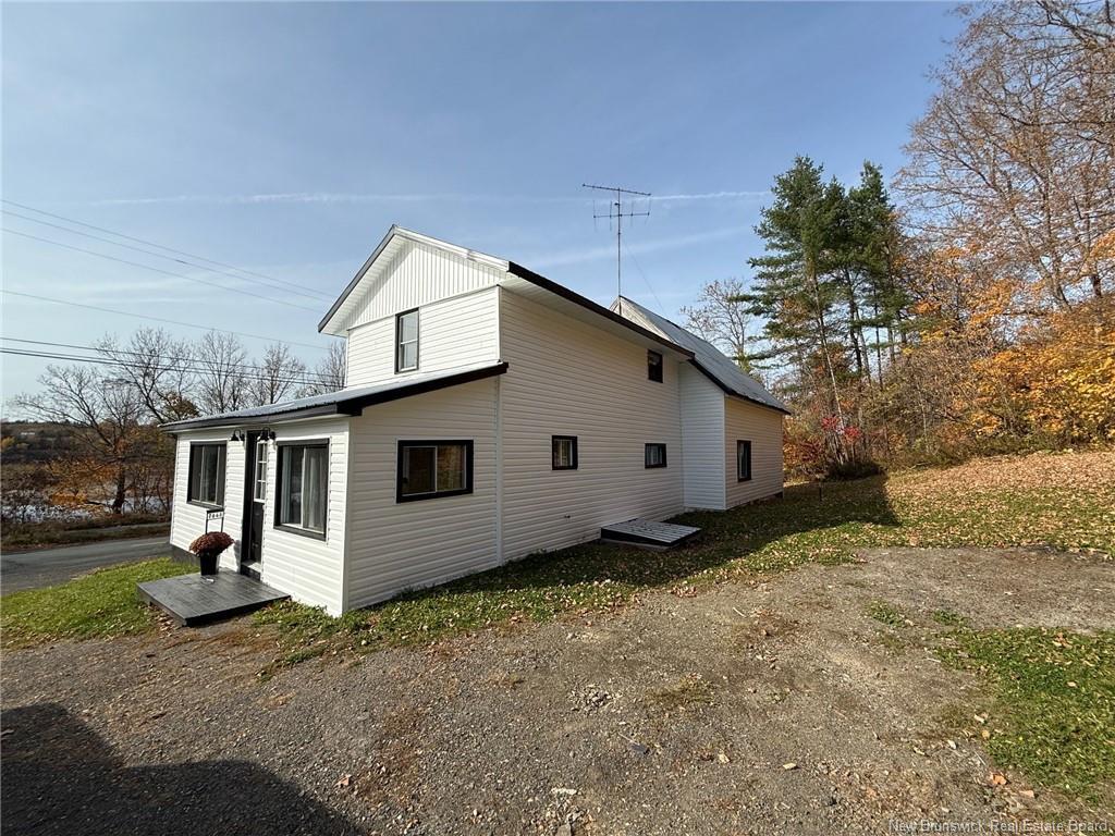 7646 105 Rte, Peel, NB