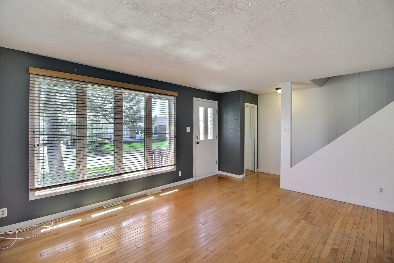 Living room - 37 Place Noyelle, Lebel-Sur-Quévillon, QC - Indoor Photo Showing Other Room