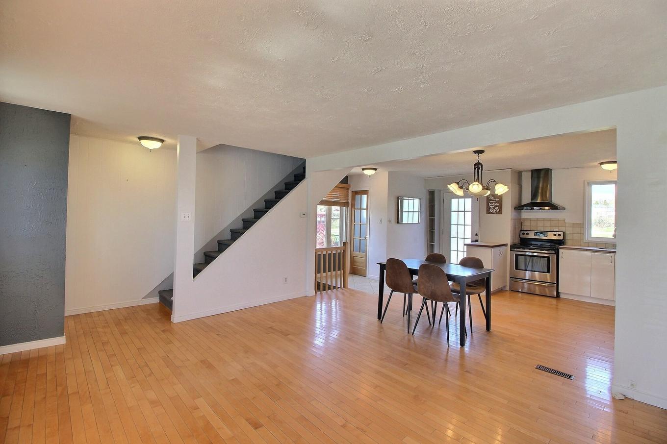 Overall view - 37 Place Noyelle, Lebel-Sur-Quévillon, QC - Indoor