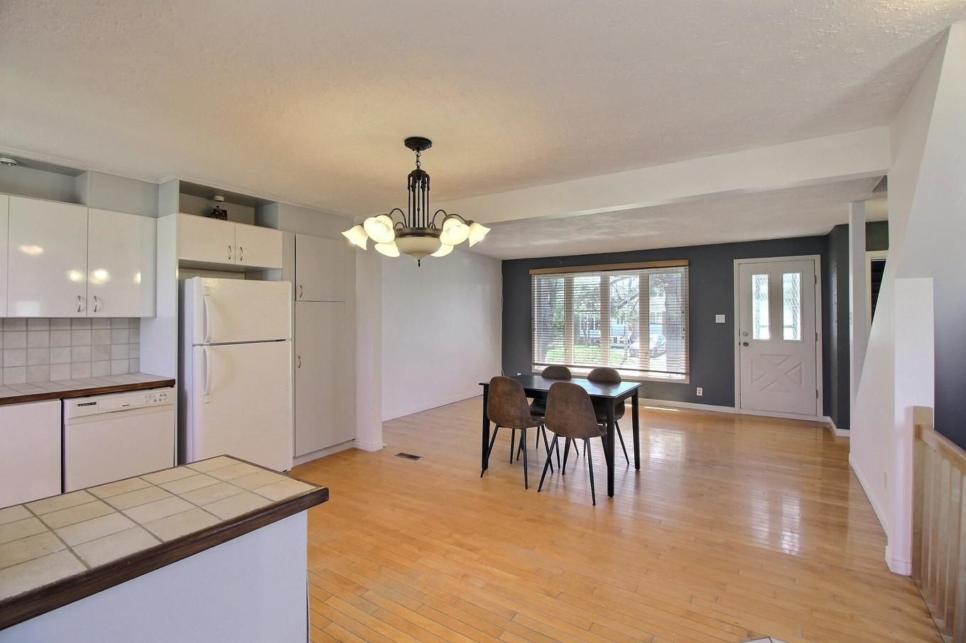 Overall view - 37 Place Noyelle, Lebel-Sur-Quévillon, QC - Indoor