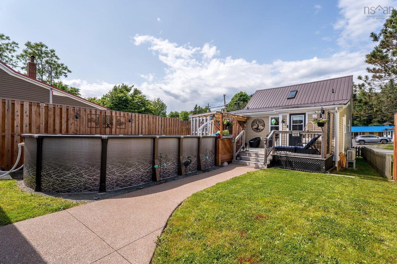 135 West River Road, Pictou, NS