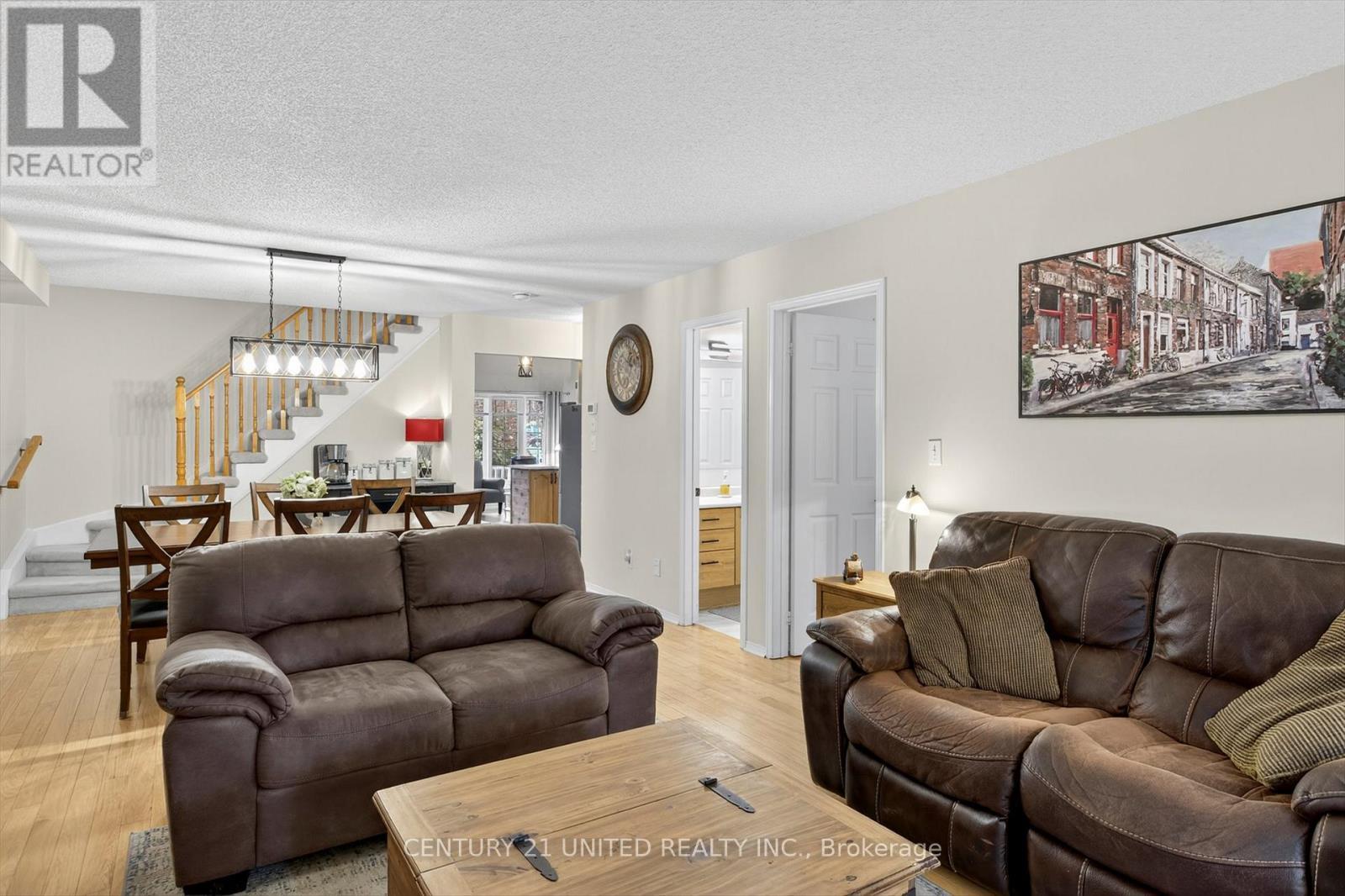 1410 Lillico Crescent, Peterborough (Monaghan Ward 2), ON - Indoor Photo Showing Living Room