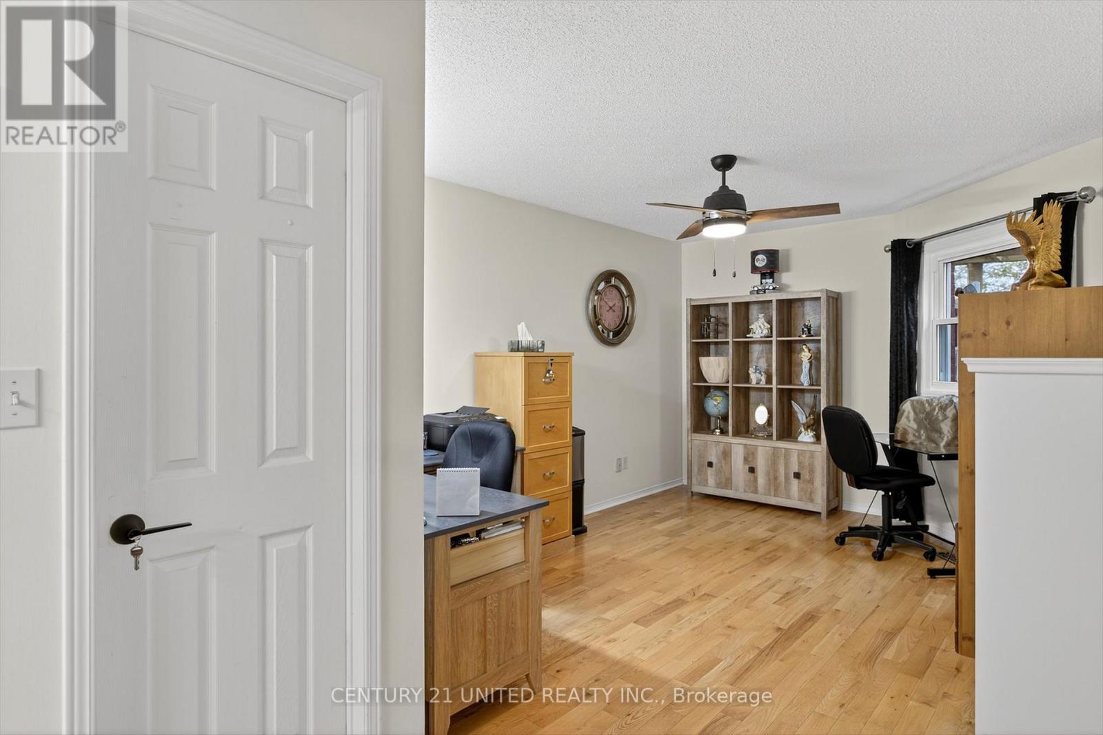 1410 Lillico Crescent, Peterborough (Monaghan Ward 2), ON - Indoor