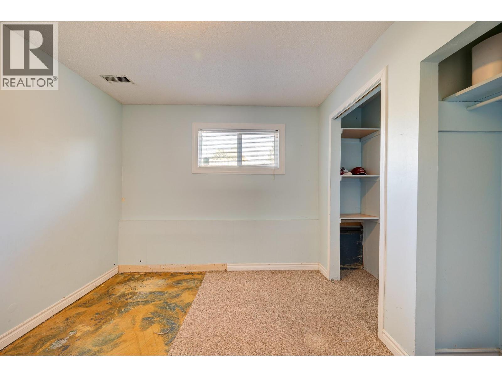 770 Sherwood Drive, Kamloops, BC - Indoor Photo Showing Other Room