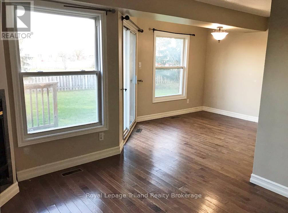 Unit 5 - 395 Springbank Avenue N, Woodstock (Woodstock - North), ON - Indoor Photo Showing Other Room