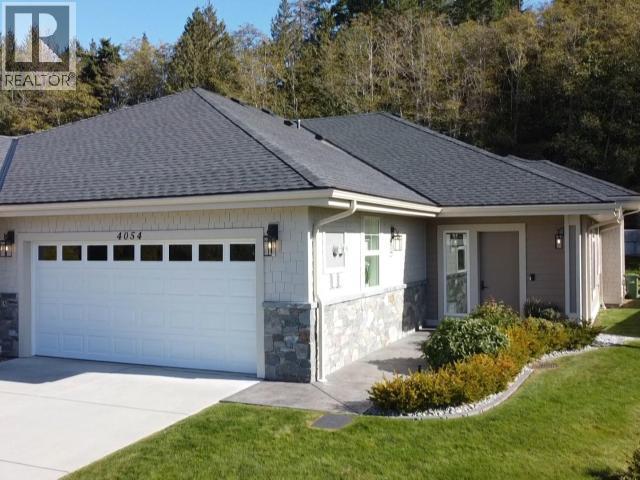 4054 Saturna Ave, Powell River, BC - Outdoor