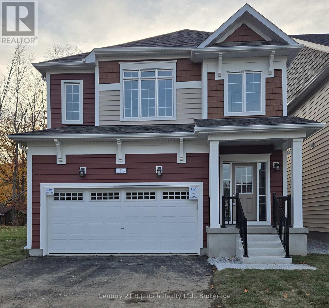 115 Beechwood Forest Lane, Gravenhurst (Muskoka (S)), ON - Outdoor With Facade