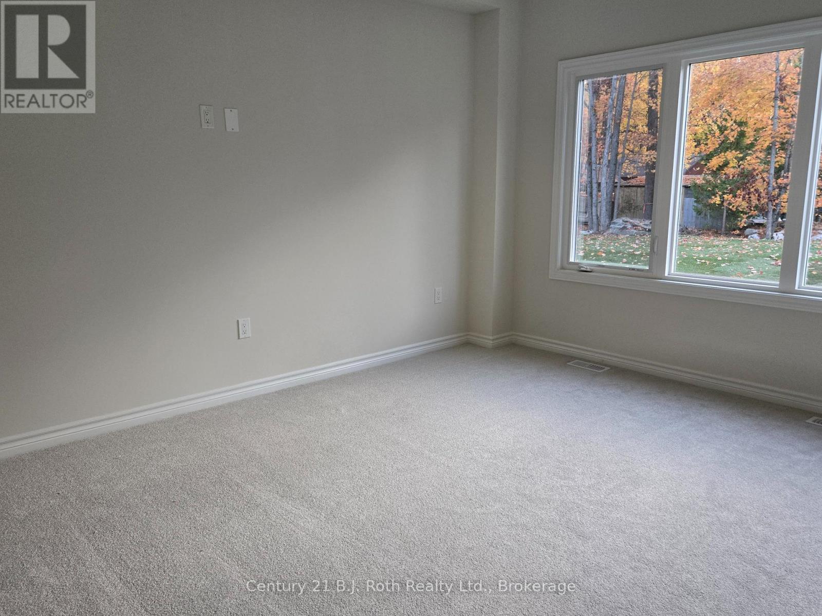 Living Room - 115 Beechwood Forest Lane, Gravenhurst (Muskoka (S)), ON - Indoor Photo Showing Other Room