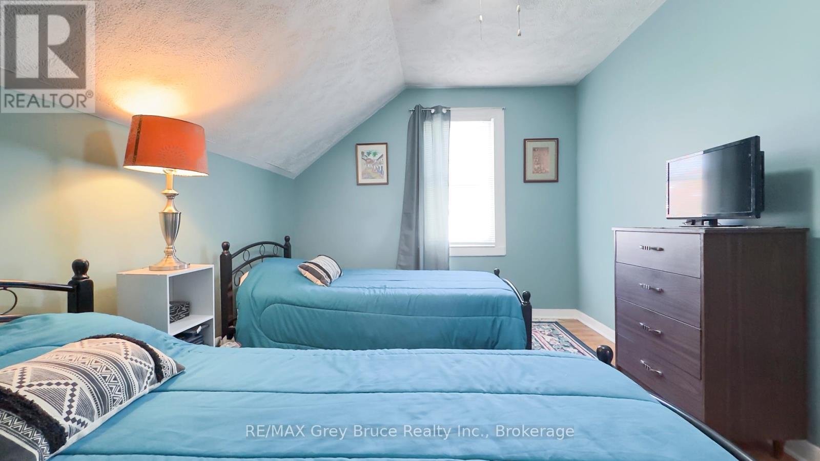 173 5Th Avenue Sw, Arran-Elderslie, ON - Indoor Photo Showing Bedroom