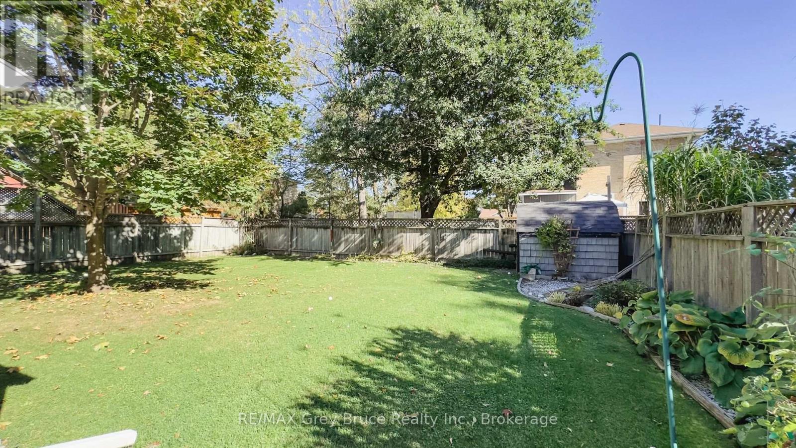 173 5Th Avenue Sw, Arran-Elderslie, ON - Outdoor With Backyard