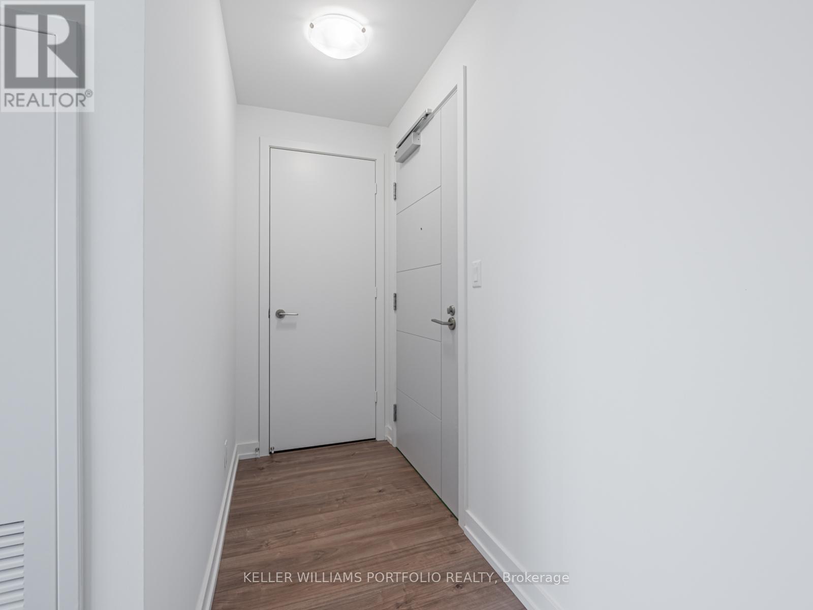 1702 - 203 College Street, Toronto, ON - Indoor Photo Showing Other Room