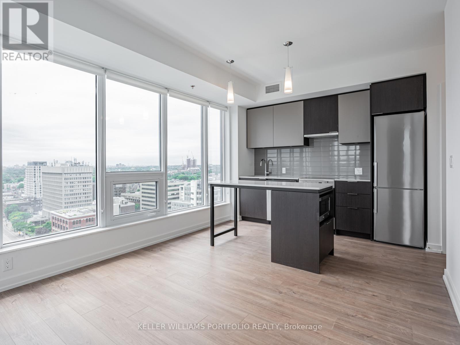 1702 - 203 College Street, Toronto, ON - Indoor Photo Showing Kitchen With Upgraded Kitchen