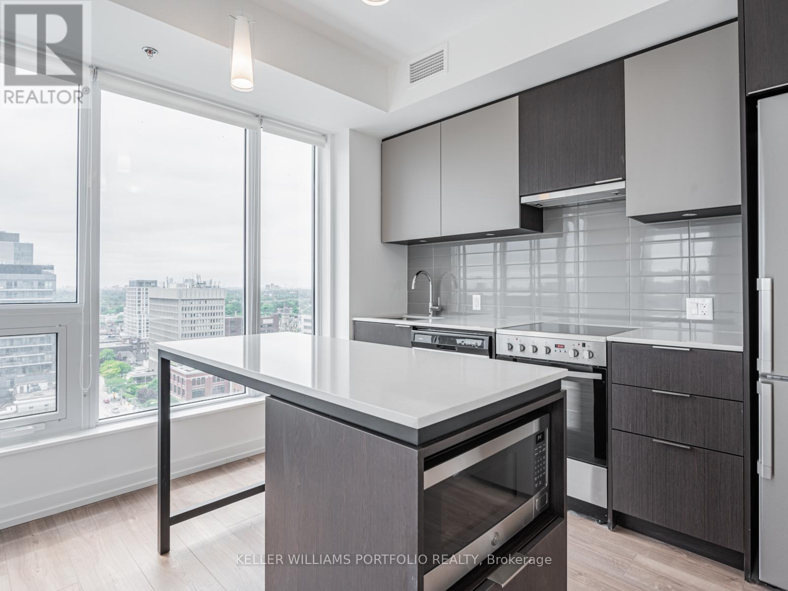 1702 - 203 College Street, Toronto, ON - Indoor Photo Showing Kitchen With Upgraded Kitchen