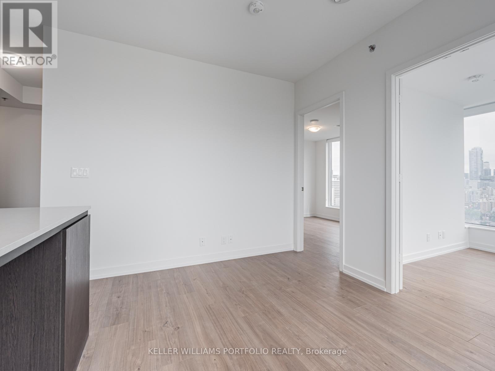 1702 - 203 College Street, Toronto, ON - Indoor Photo Showing Other Room