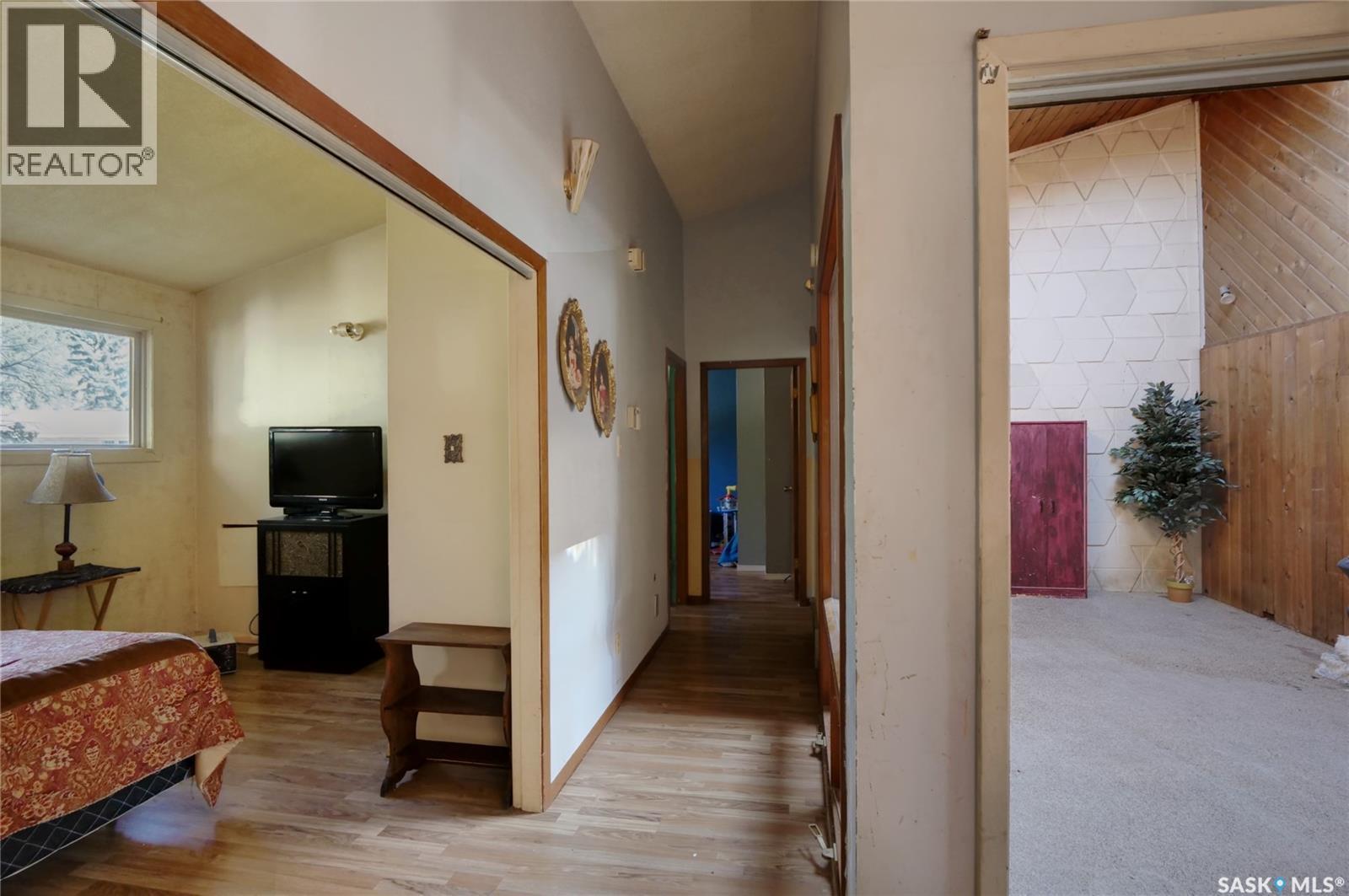 1211 Gordon Road, Moose Jaw, SK - Indoor