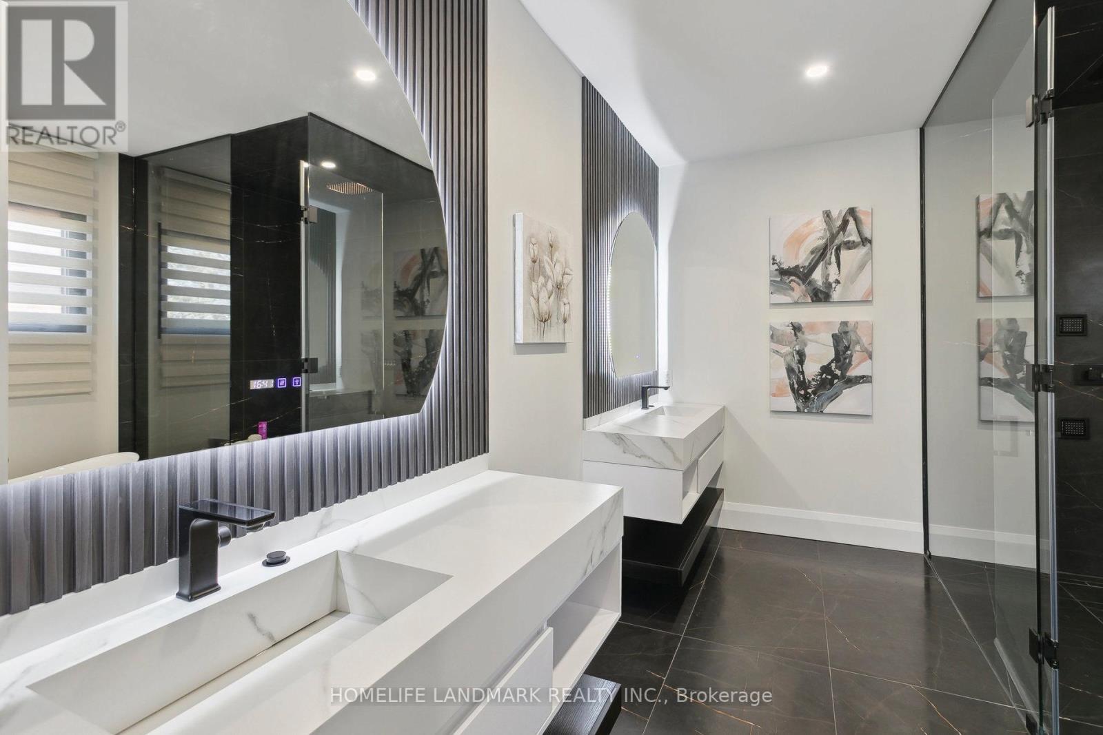 37 Wanita Road, Mississauga, ON - Indoor Photo Showing Bathroom