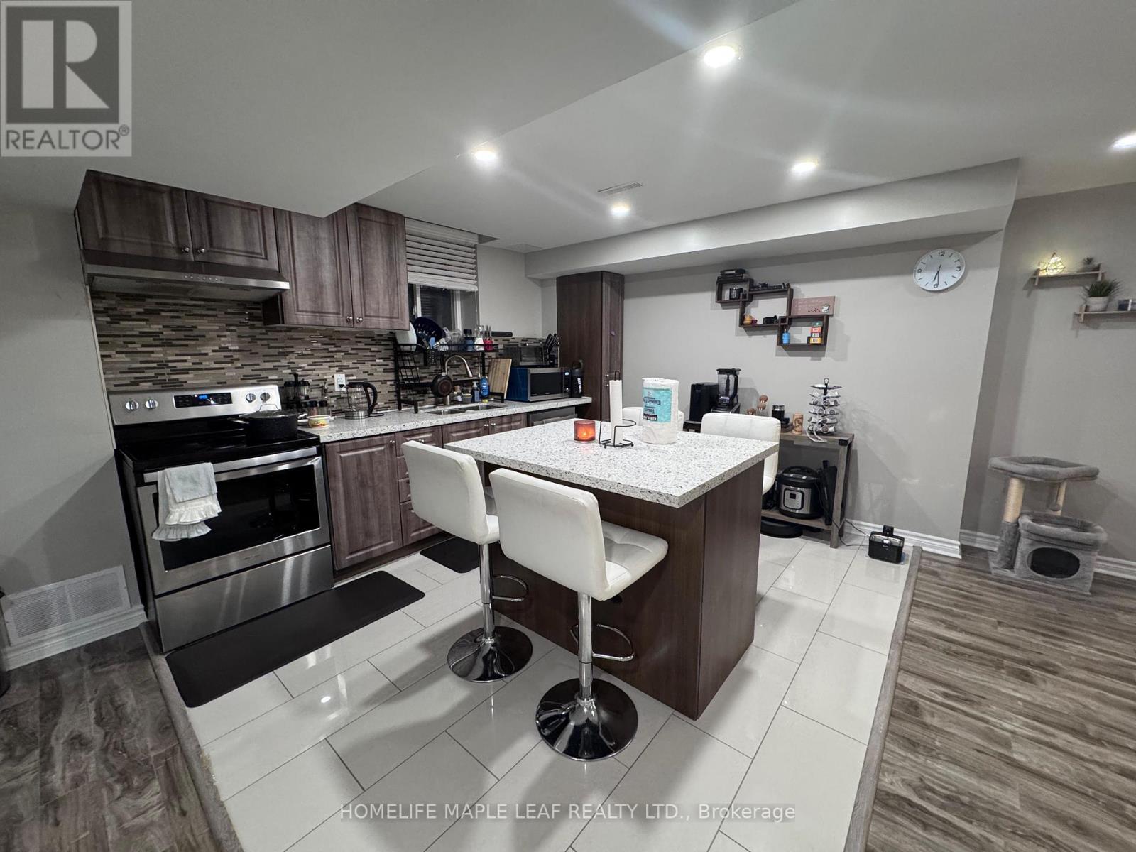 Bsmt - 10 Templeton Court, Brampton, ON - Indoor