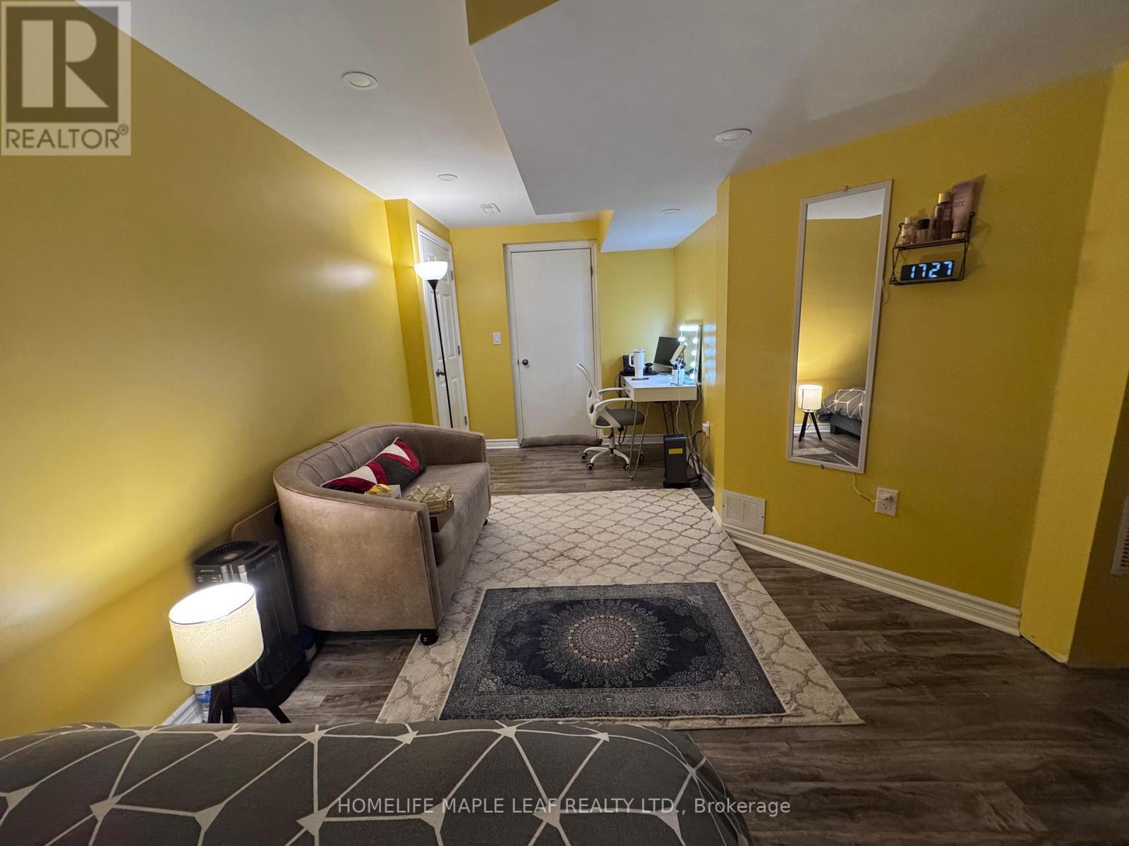 Bsmt - 10 Templeton Court, Brampton, ON - Indoor Photo Showing Other Room