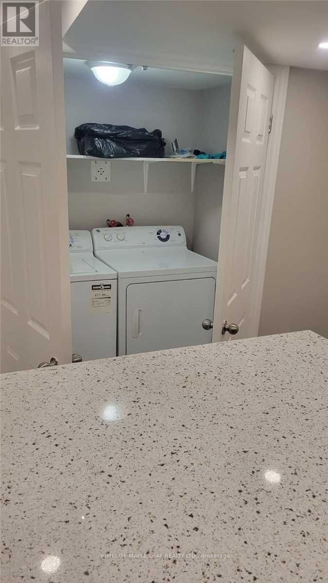 Bsmt - 10 Templeton Court, Brampton, ON - Indoor Photo Showing Laundry Room