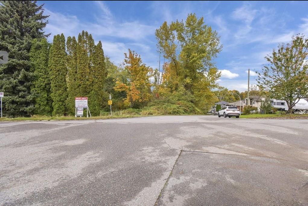 14409 115 Avenue, Surrey, BC