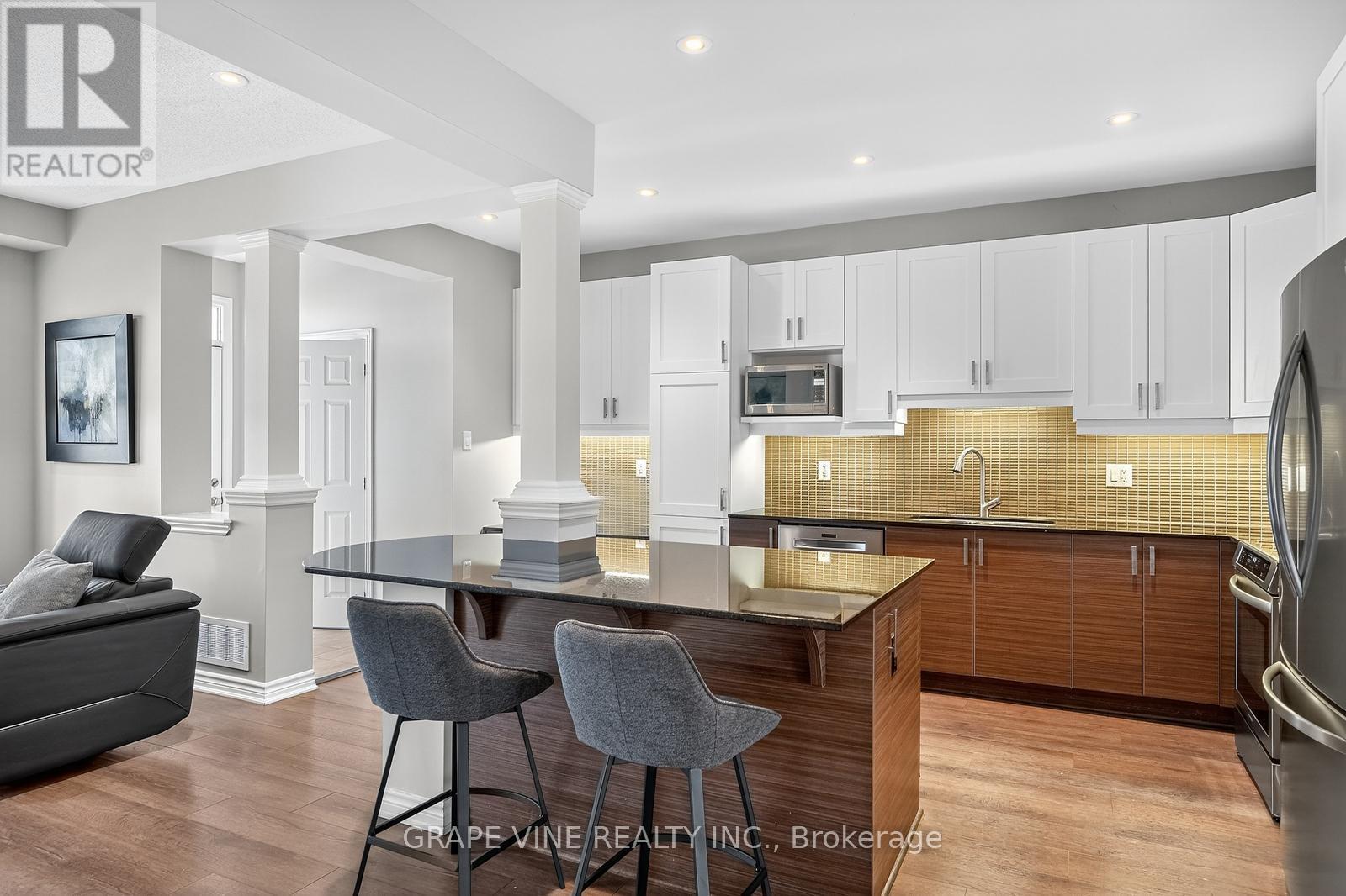 72 Remora Way, Ottawa, ON - Indoor