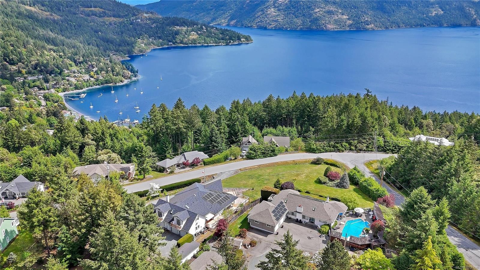6572 Bird'S Eye Dr, Duncan, BC
