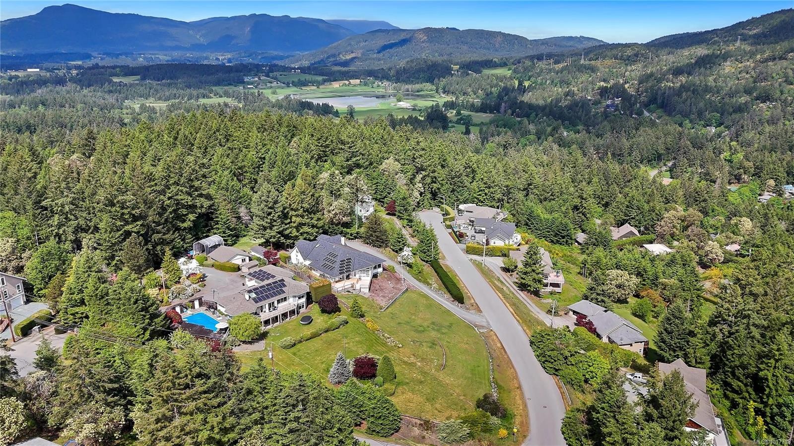 6572 Bird'S Eye Dr, Duncan, BC