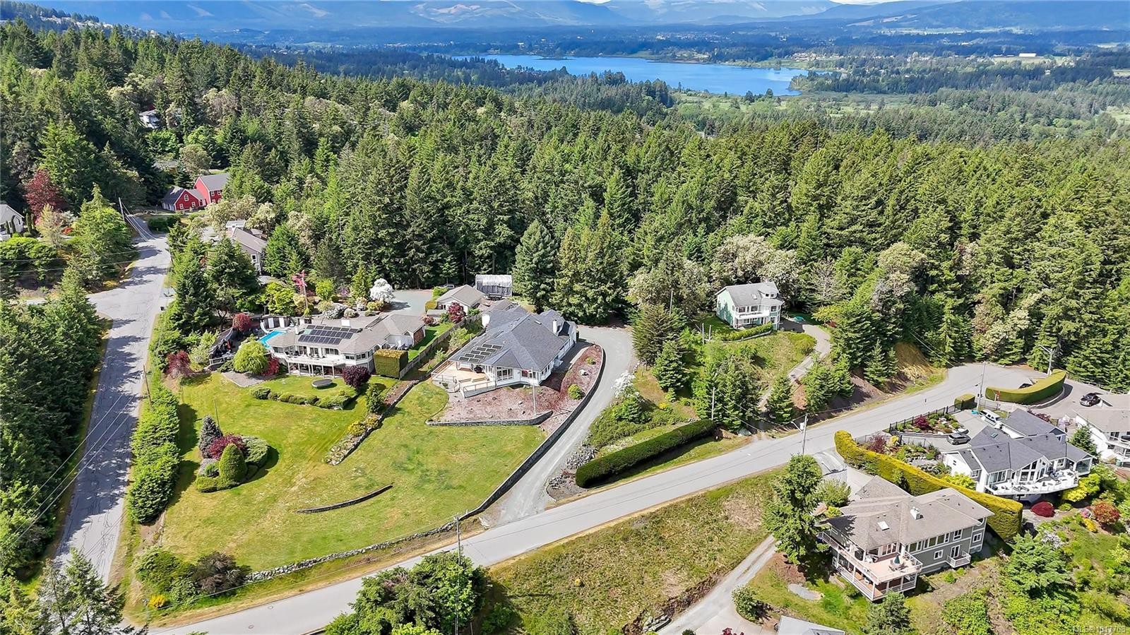 6572 Bird'S Eye Dr, Duncan, BC