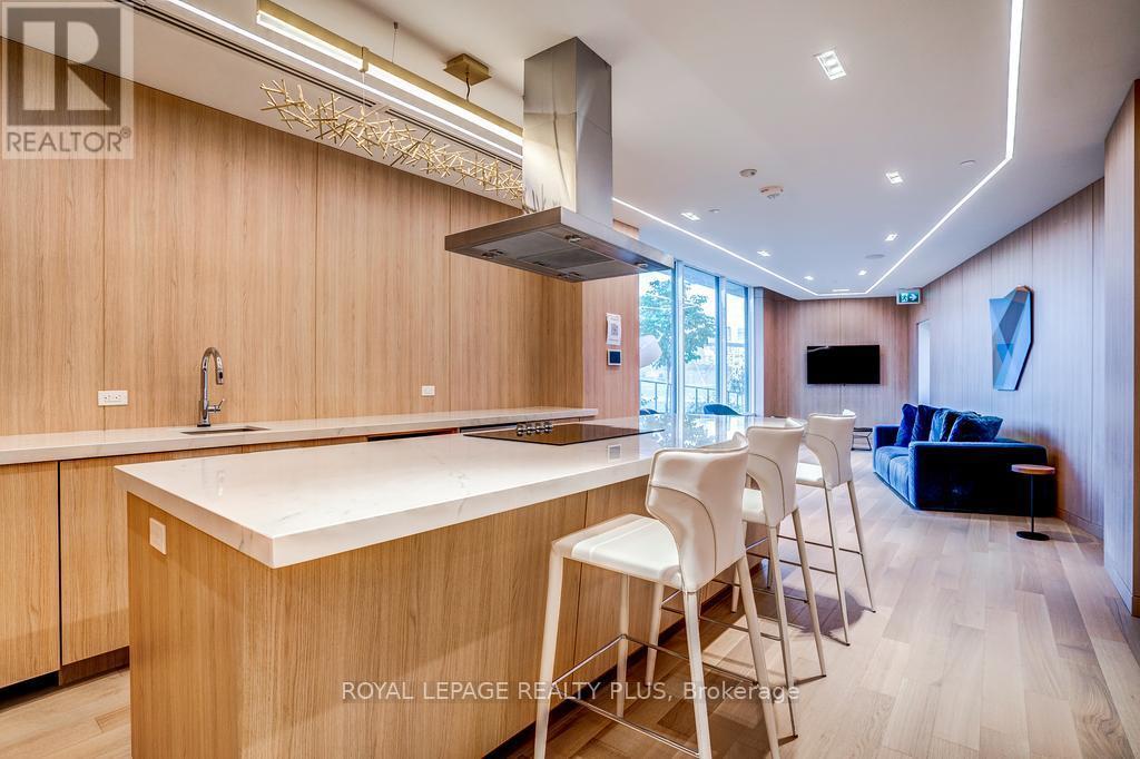 1407 - 50 Ordnance Street, Toronto, ON - Indoor Photo Showing Other Room