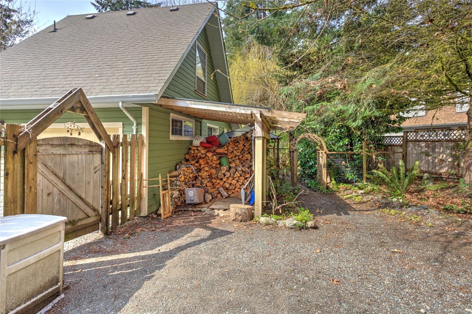 7777 Sunset Dr, Lake Cowichan, BC