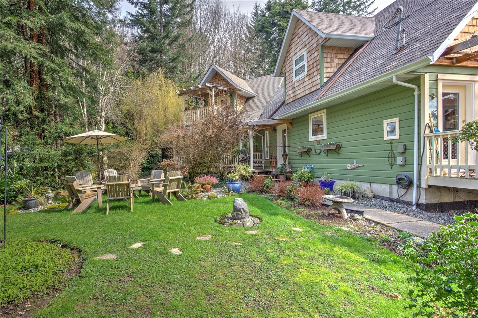 7777 Sunset Dr, Lake Cowichan, BC