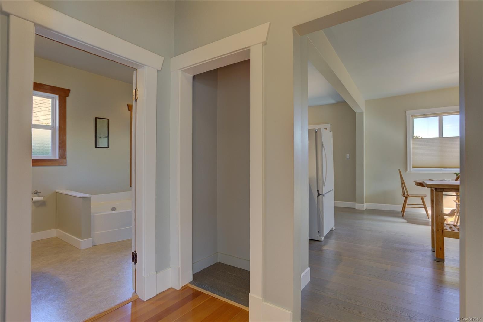 58 Pine St, Nanaimo, BC