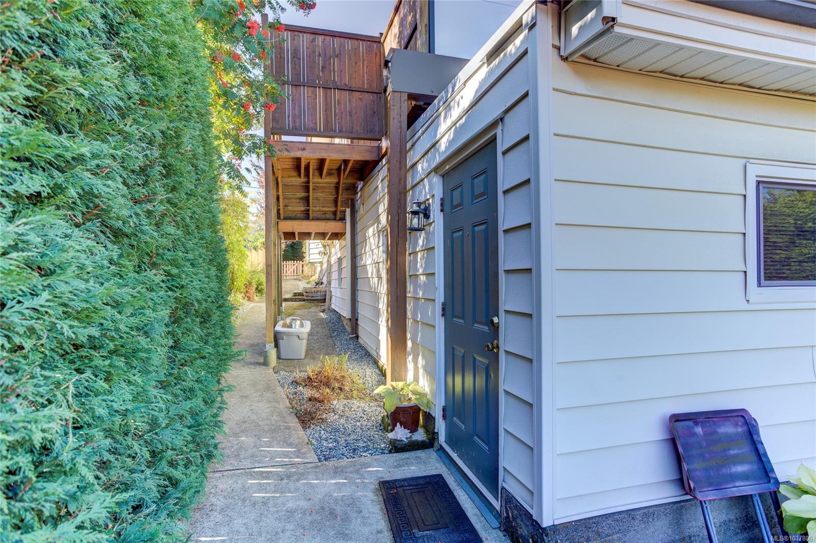 58 Pine St, Nanaimo, BC