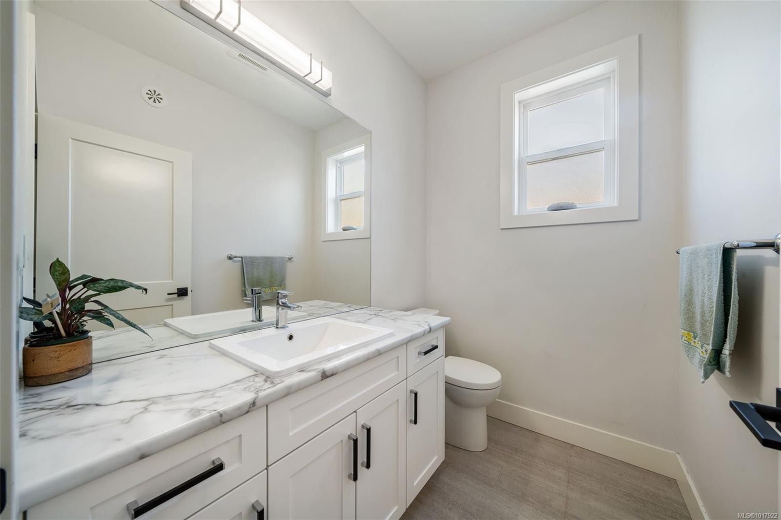 6538 Felderhof Rd, Sooke, BC